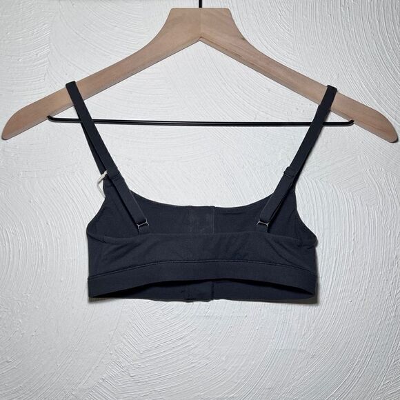 SKIMS Fits Everybody Adaptive Scoop Bralette in Onyx - Picture 3 of 6